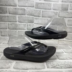 OOFOS OOlala Luxe Black Shiny Flip Flop Thong Recovery Sandals Women's Size 10